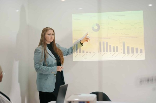 Comment se positionner en tant que leader dans le domaine de la chirurgie robotique ?